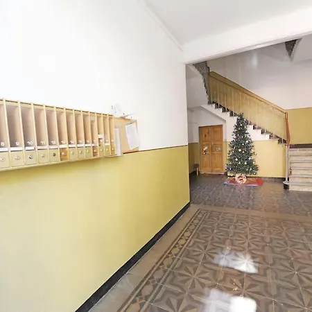 Lauretta: Appartamento Adiacente Metro Genua Exterior foto